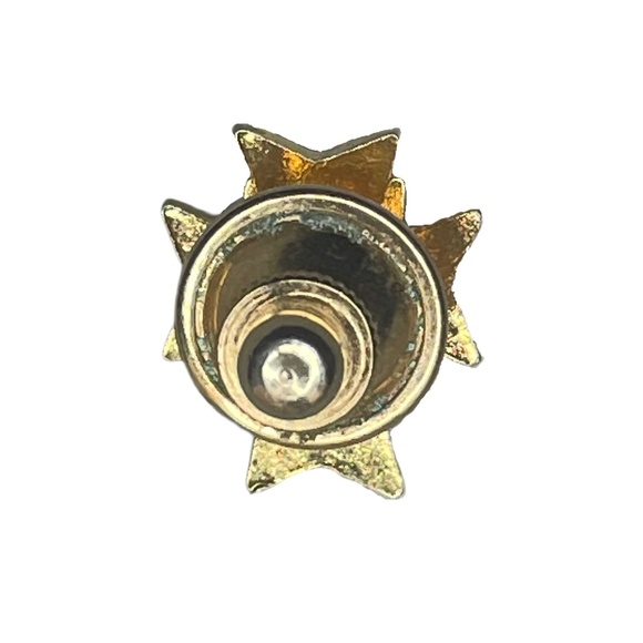 Vintage Knights of Columbus Lapel Pin Red Cross Blue Globe White Wings Gold Tn - Picture 3 of 3